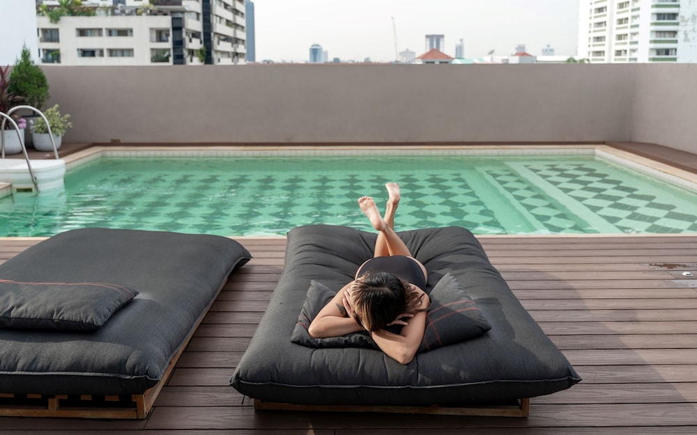 thea serviced apartment by th district