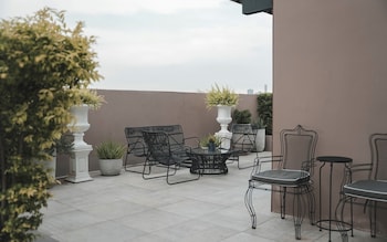 thea serviced apartment by th district