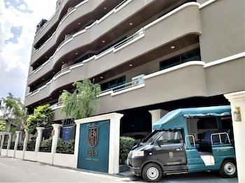 thea serviced apartment by th district