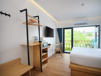 lub d koh samui chaweng beach hostel