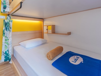 lub d koh samui chaweng beach hostel