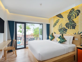 lub d koh samui chaweng beach hostel