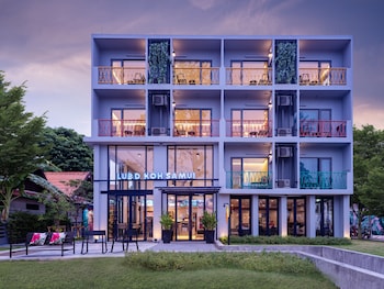 lub d koh samui chaweng beach hostel