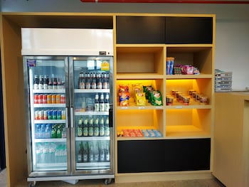 lub d koh samui chaweng beach hostel