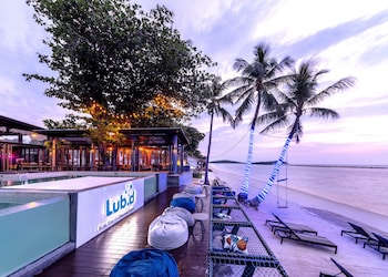 lub d koh samui chaweng beach hostel