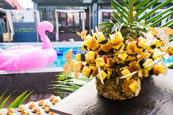 lub d koh samui chaweng beach hostel