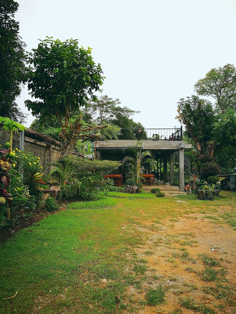 kru guesthouse