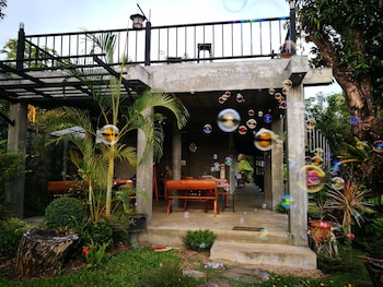 kru guesthouse