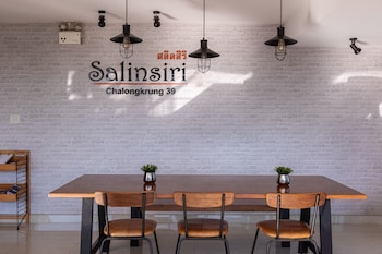 salinsiri at lat krabang