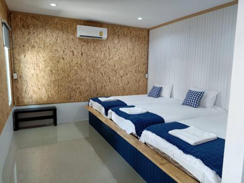 lamoon boutique hotel