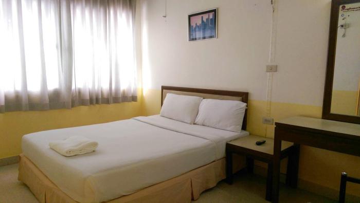 wattana trang hotel