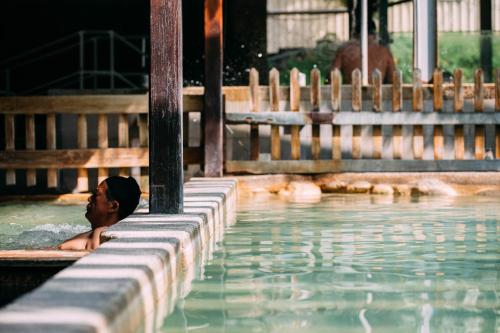 cdr hotspring resort