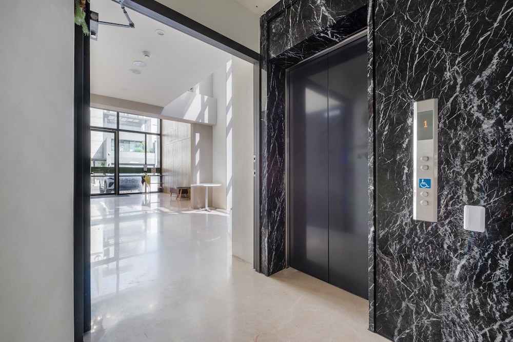 check inn express taichung fuxing
