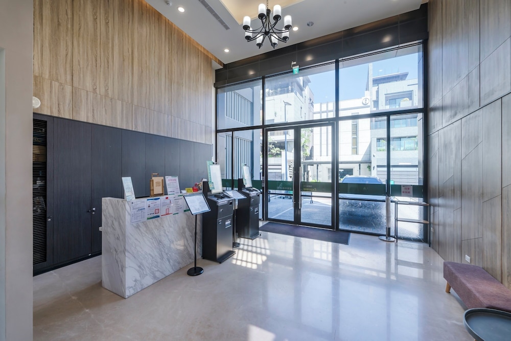 check inn express taichung fuxing