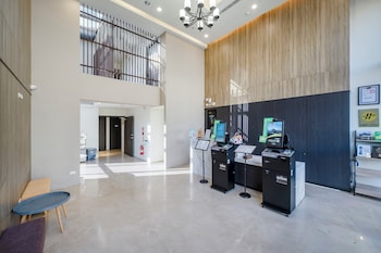 check inn express taichung fuxing