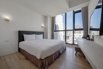 check inn express taichung fuxing