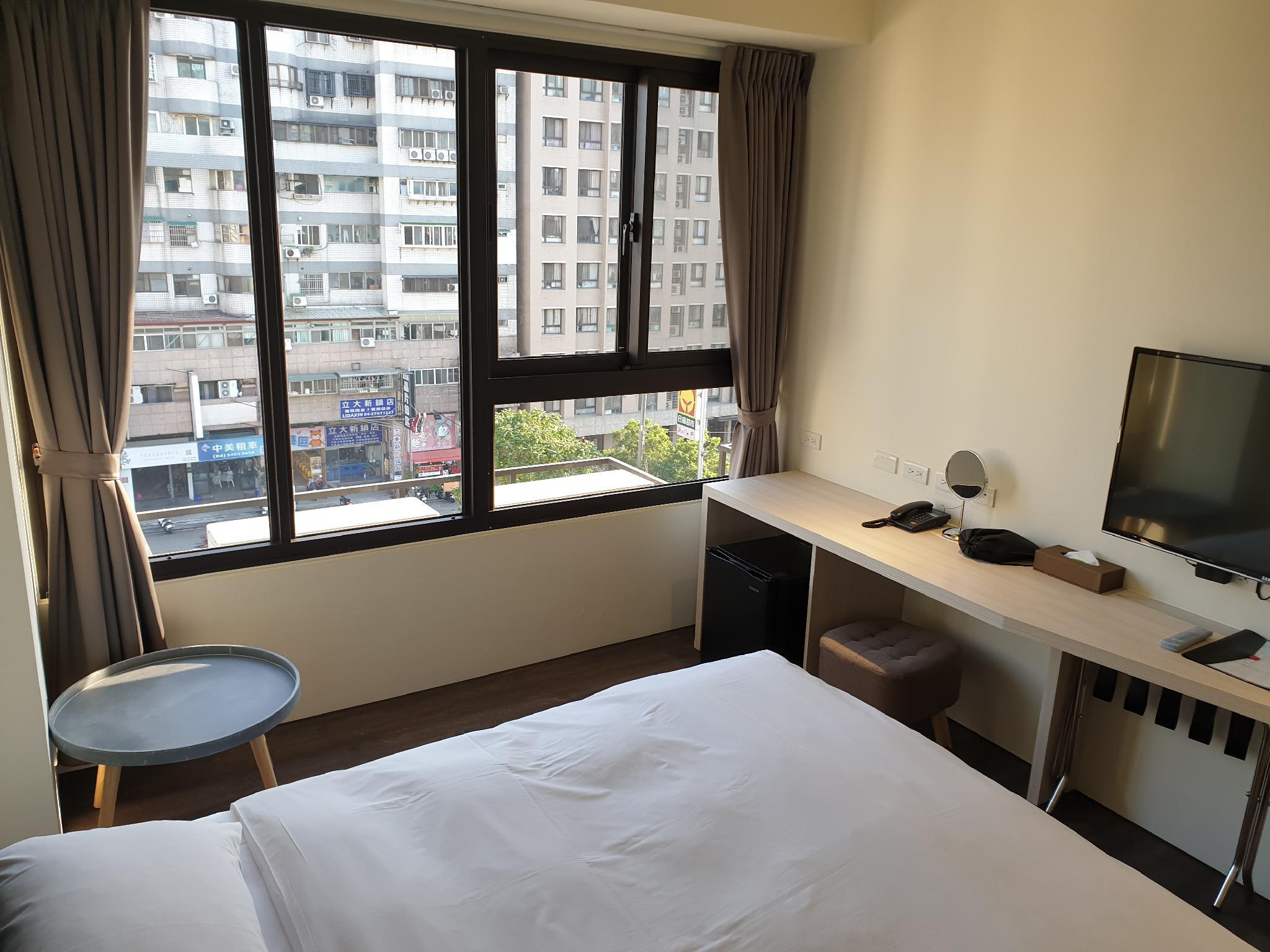 check inn express taichung fuxing