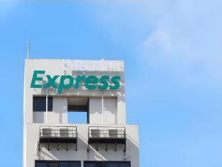 check inn express taichung fuxing