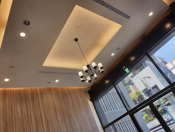 check inn express taichung fuxing