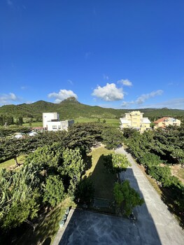 peninsula inn
