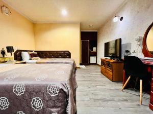 shinyes motel