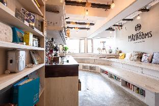 may rooms taipei main station hostel