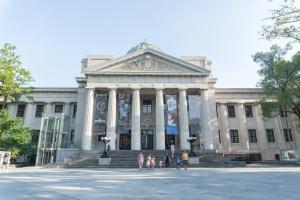 may rooms taipei main station hostel