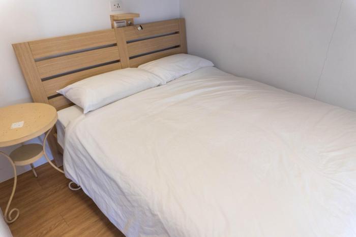 may rooms taipei main station hostel