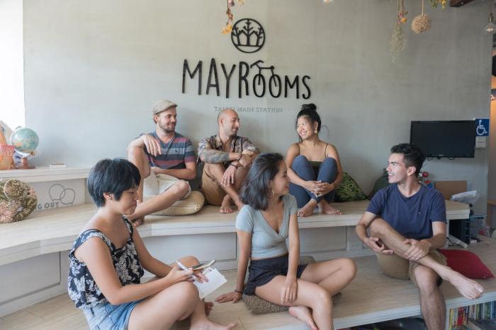 may rooms taipei main station hostel