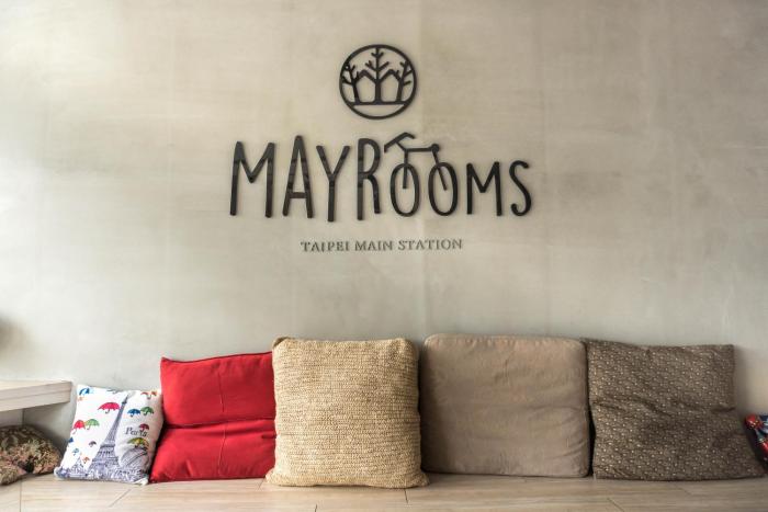 may rooms taipei main station hostel