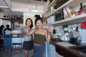 may rooms taipei main station hostel