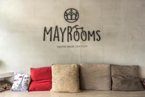 may rooms taipei main station hostel