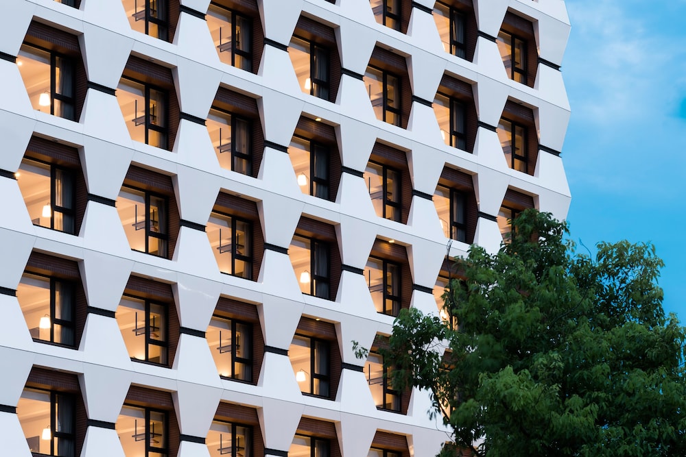 lakeshore hotel yilan