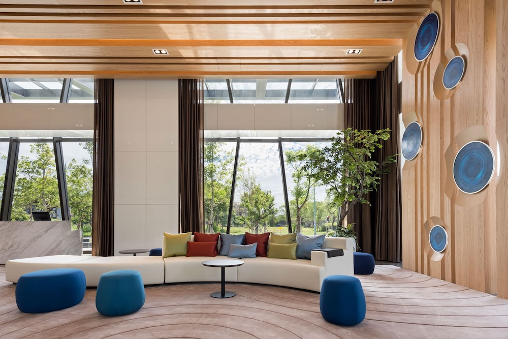 lakeshore hotel yilan