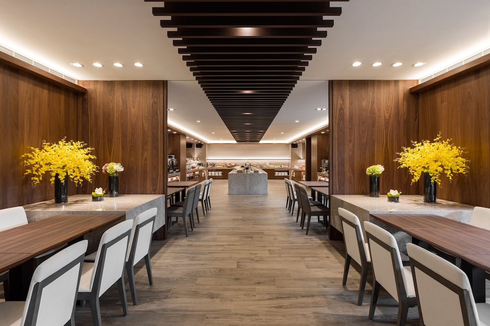 lakeshore hotel yilan