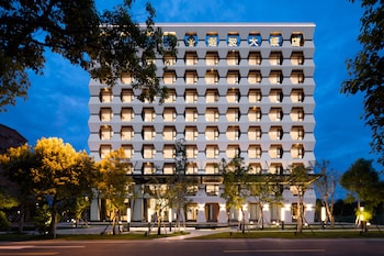 lakeshore hotel yilan