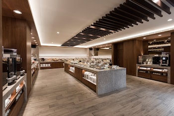 lakeshore hotel yilan