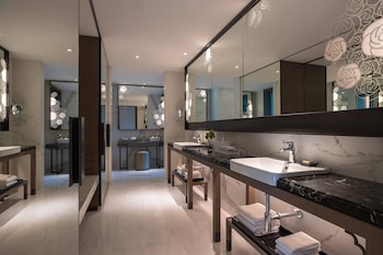 renaissance taipei shihlin hotel