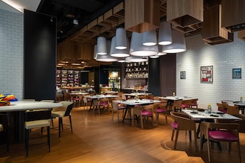 renaissance taipei shihlin hotel