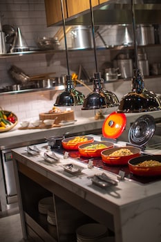 renaissance taipei shihlin hotel