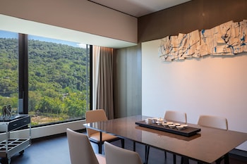 renaissance taipei shihlin hotel