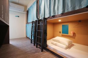 loosha hostel