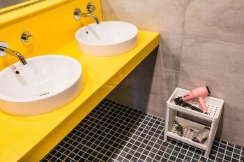 central woods hostel