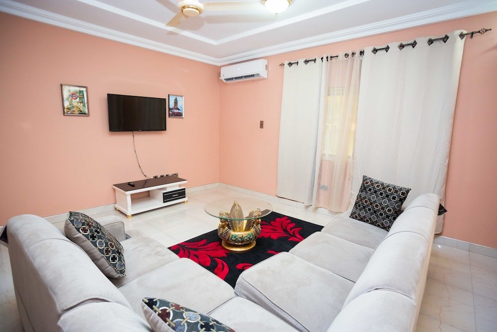 double tree hotel ghana