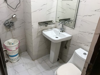 hotel ambassador katra