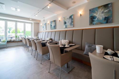 boardinghouse by mandk