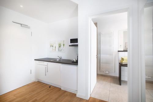 boardinghouse by mandk