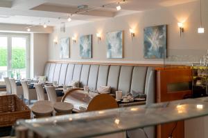 boardinghouse by mandk