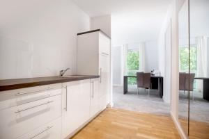 boardinghouse by mandk