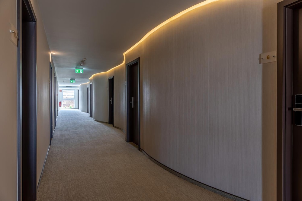 trip inn conference hotel and suites